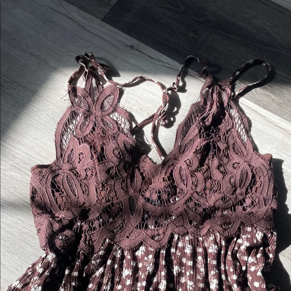 Trixxi Brown Lace Floral Dress - Picture 2 of 6